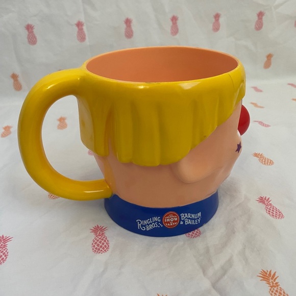 The Greatest Show On Earth Clown Mug 🤡 - Picture 2 of 2